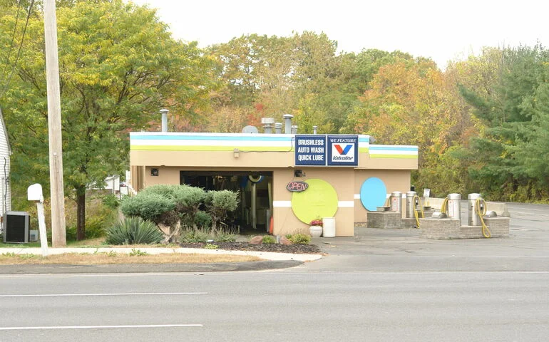 Southington Car Wash Sells for $1.1M