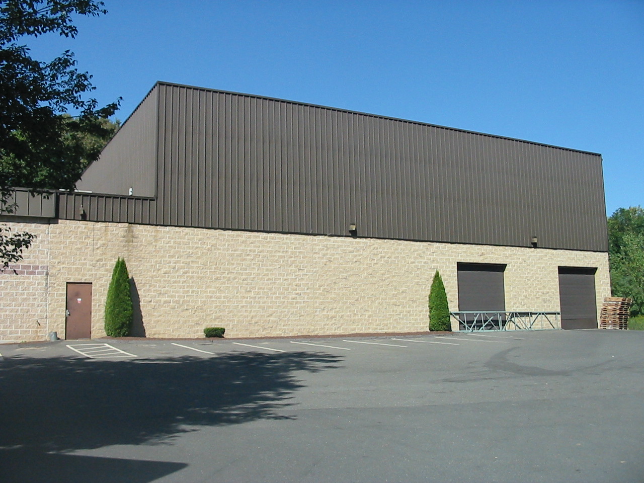 9,159SF of Industrial Space Leased in Monroe