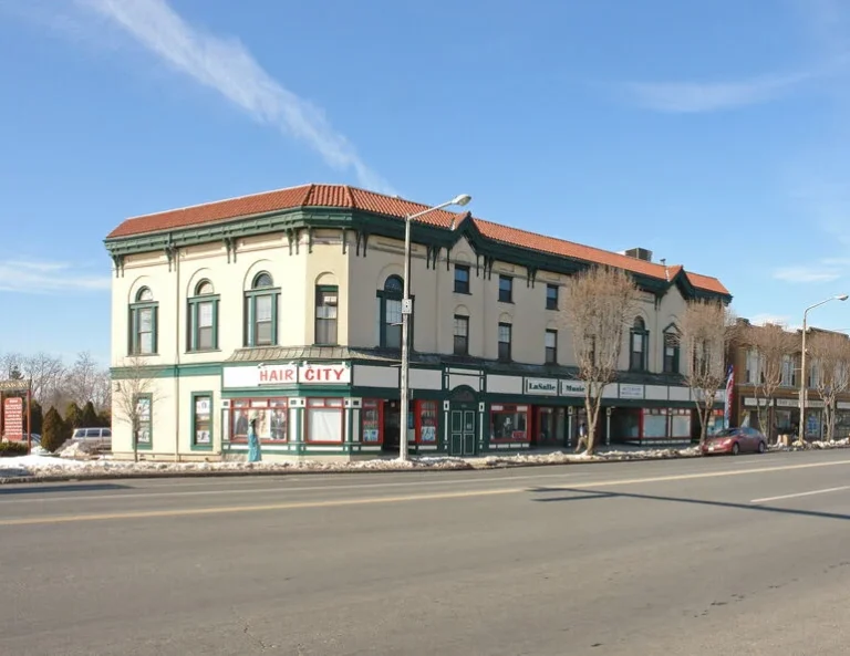 East Hartford Mixed-Use Office Building Sells for $750,000