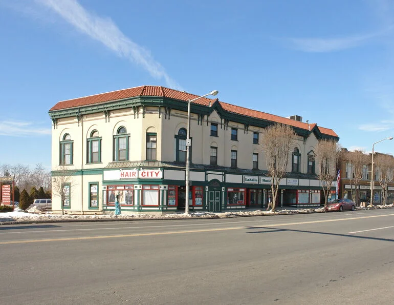 East Hartford Mixed-Use Office Building Sells for $750,000