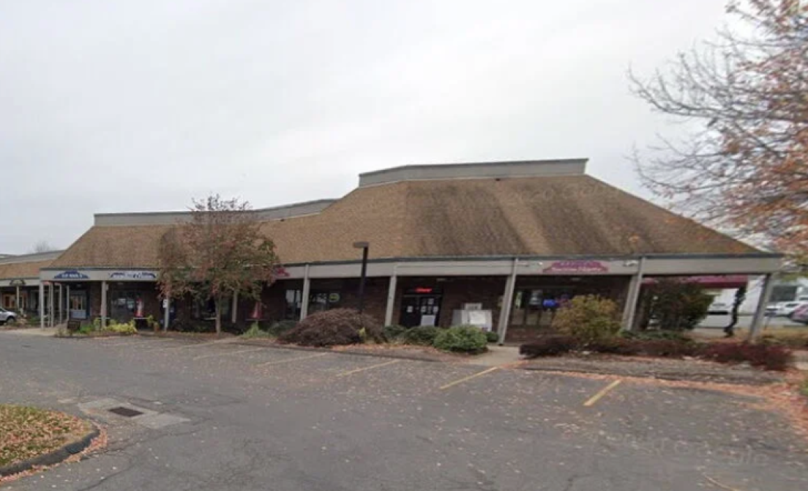 Glastonbury Retail Strip Sold for $3.6M