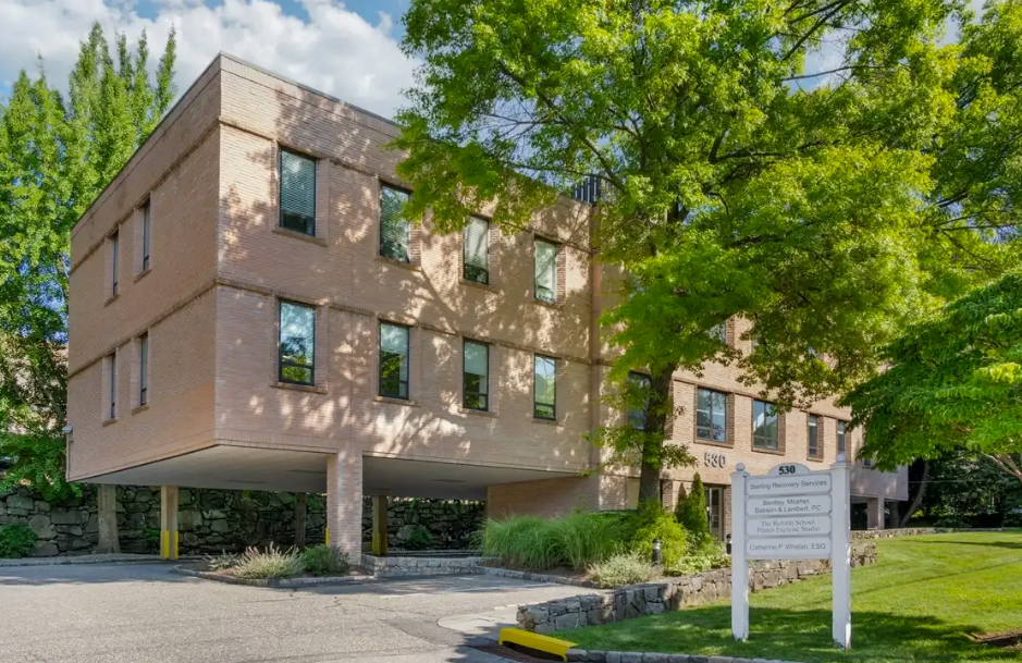 Greenwich office building approved for conversion into 10-unit apartment complex