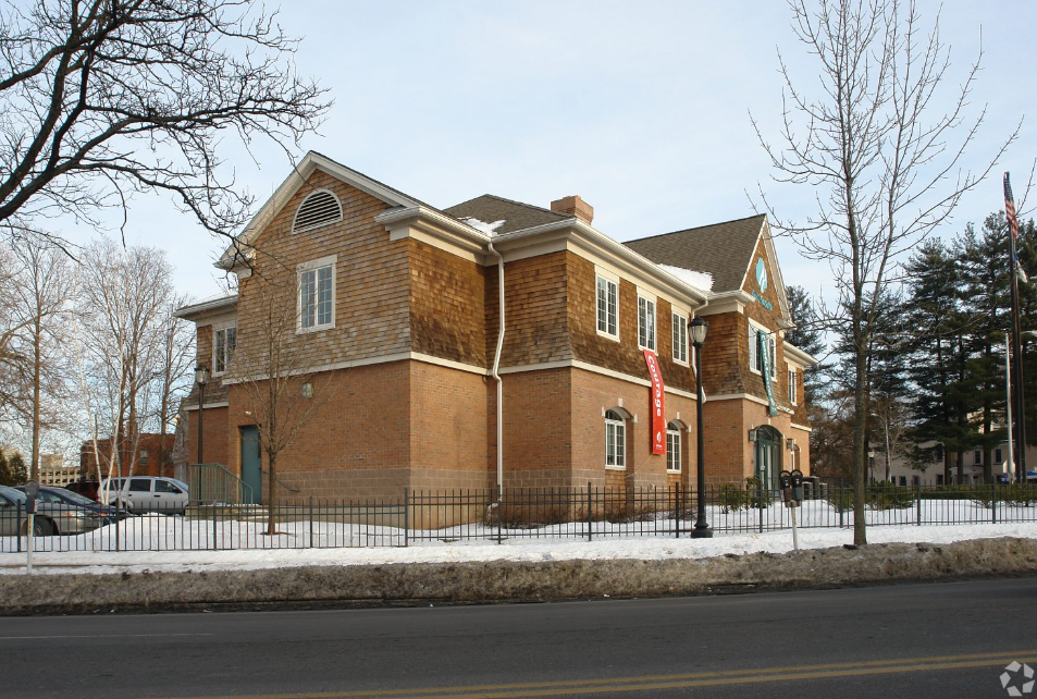 Hartford Hospital Acquires Girl Scouts’ Former HQ at 332 Washington St.