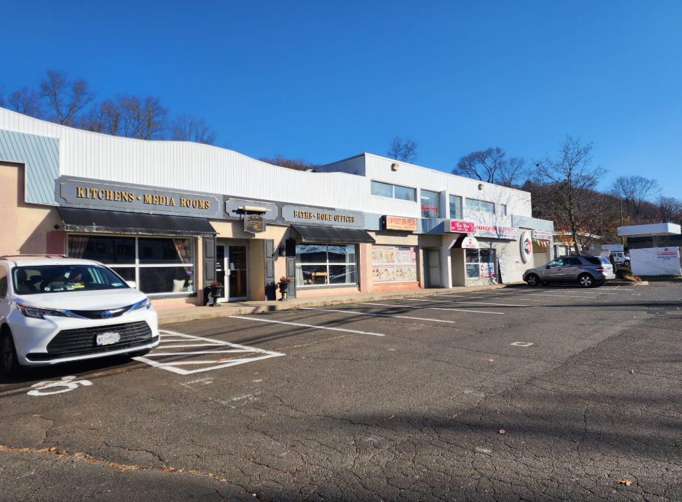 Danbury Retail Property Sells for $1.3M