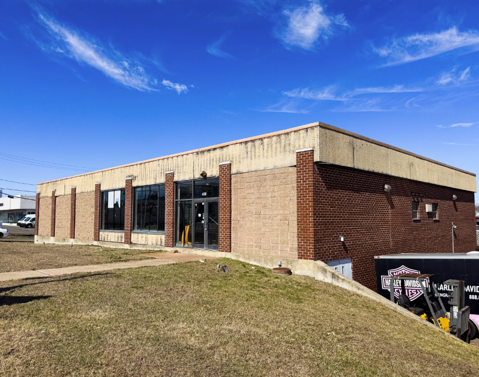 East Hartford Commercial Building Leased to Harley-Davidson Sells for $550K