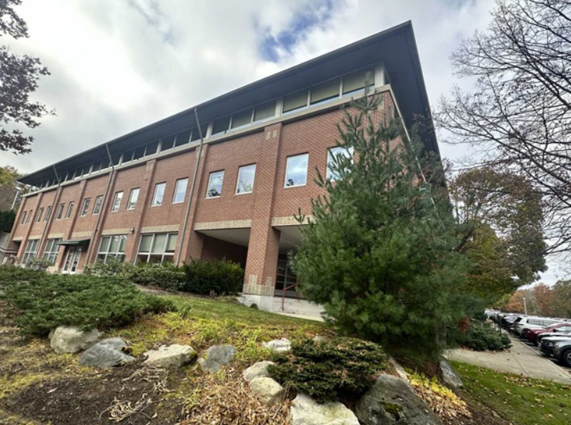 Office Condo in Warwick RI Sells for $600k