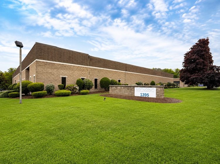 6,700 SF Industrial Space Available in Bloomfield CT 6,700 SF Industrial Space Available in Bloomfield CT