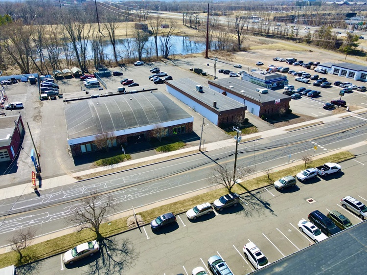 11K SF Lease in East Hartford CT